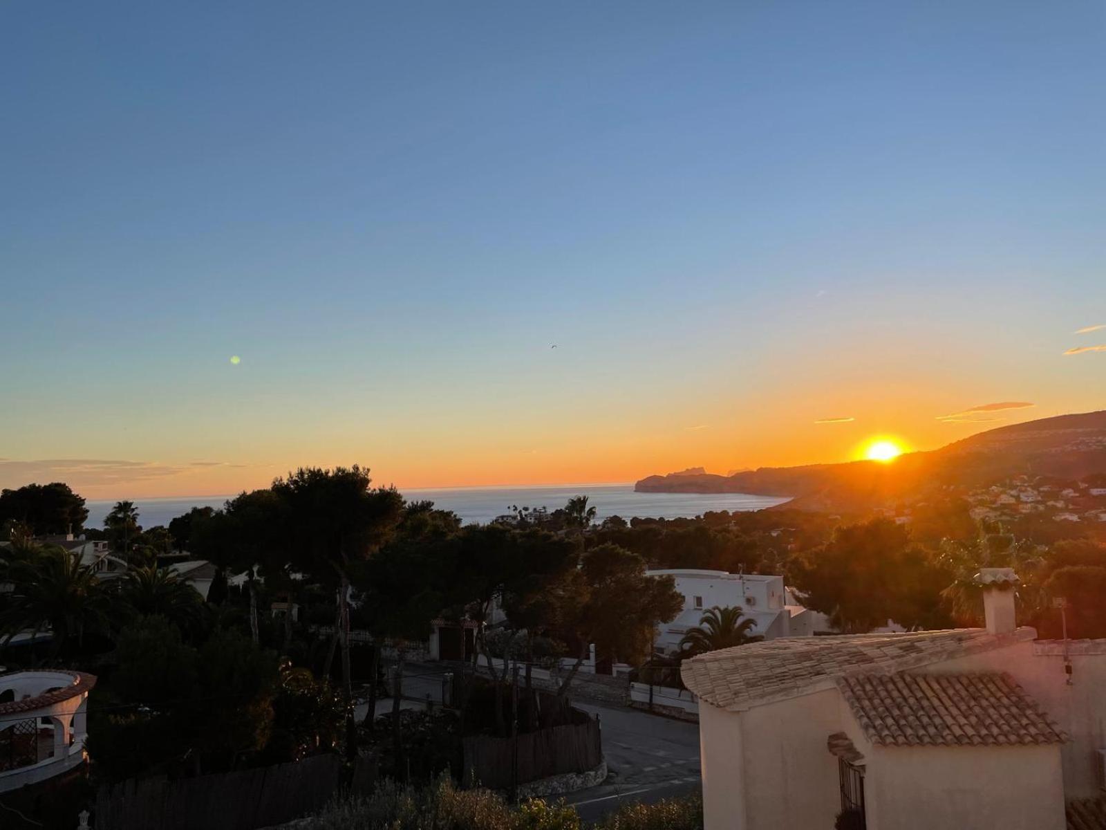 Aqua Vista Villa