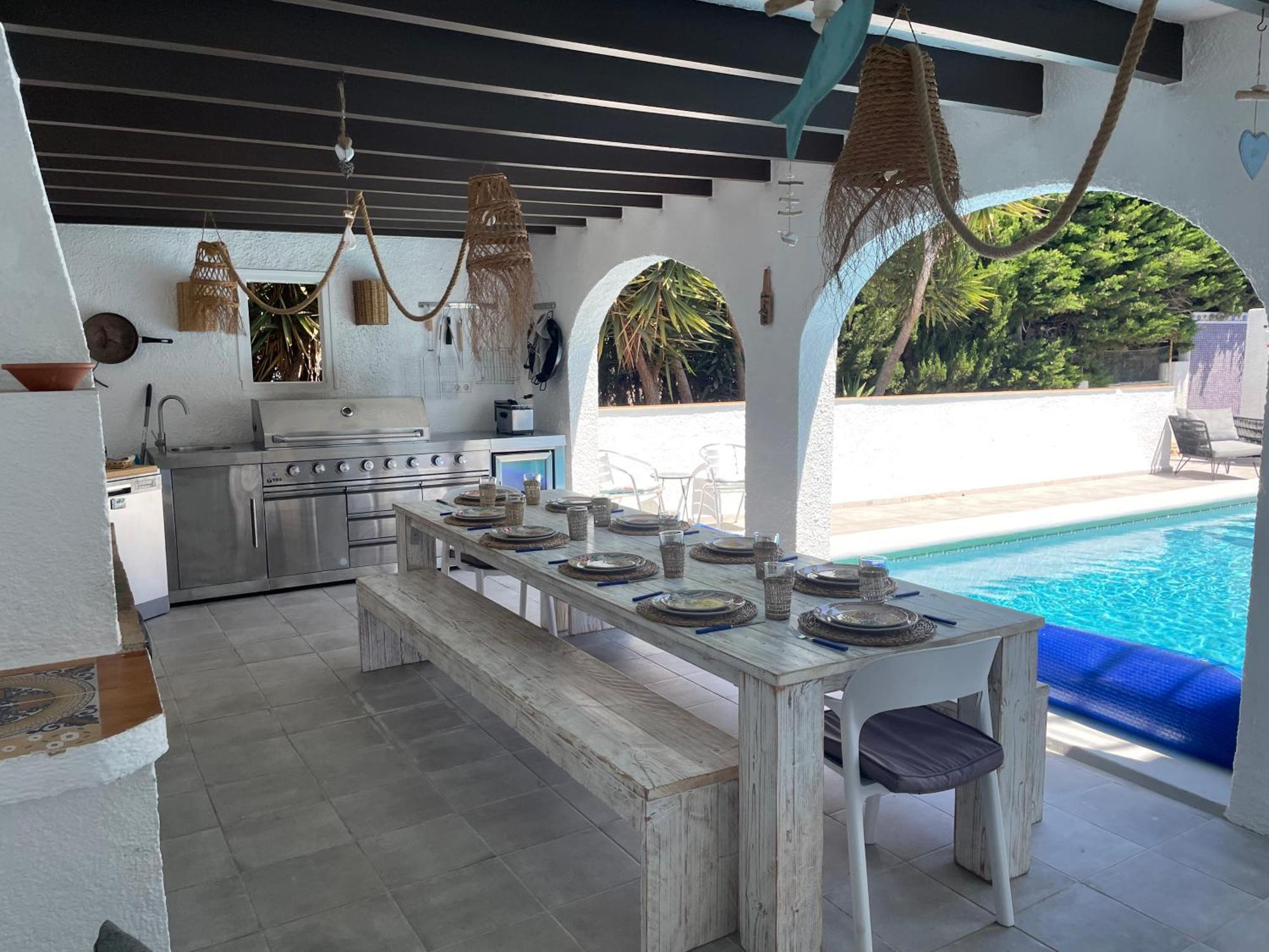 Aqua Vista Villa